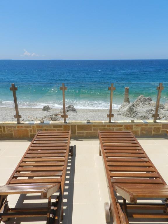 Hotel Mare à Himarë Extérieur photo